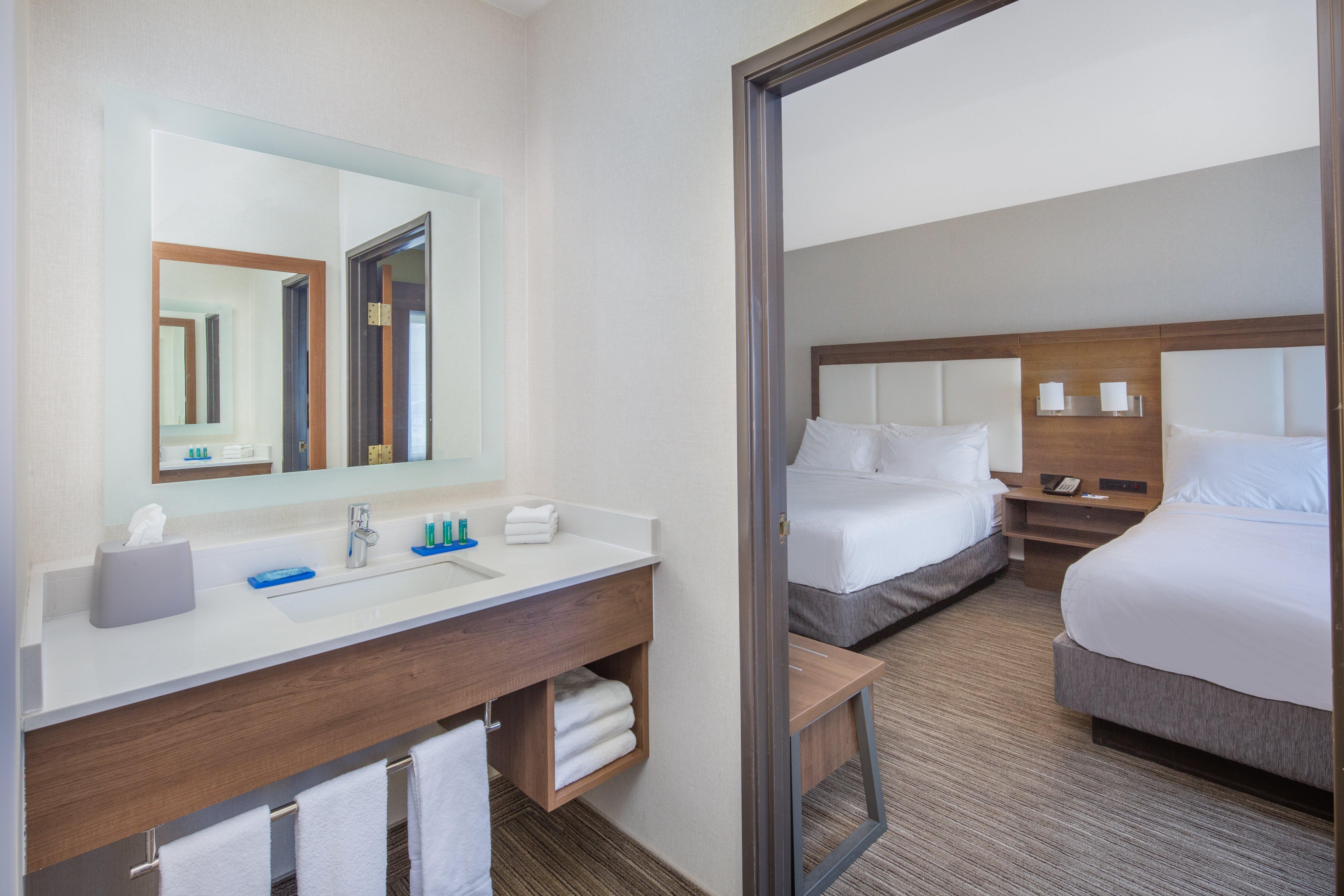Holiday Inn Express Hotel & Suites Bishop By Ihg Extérieur photo