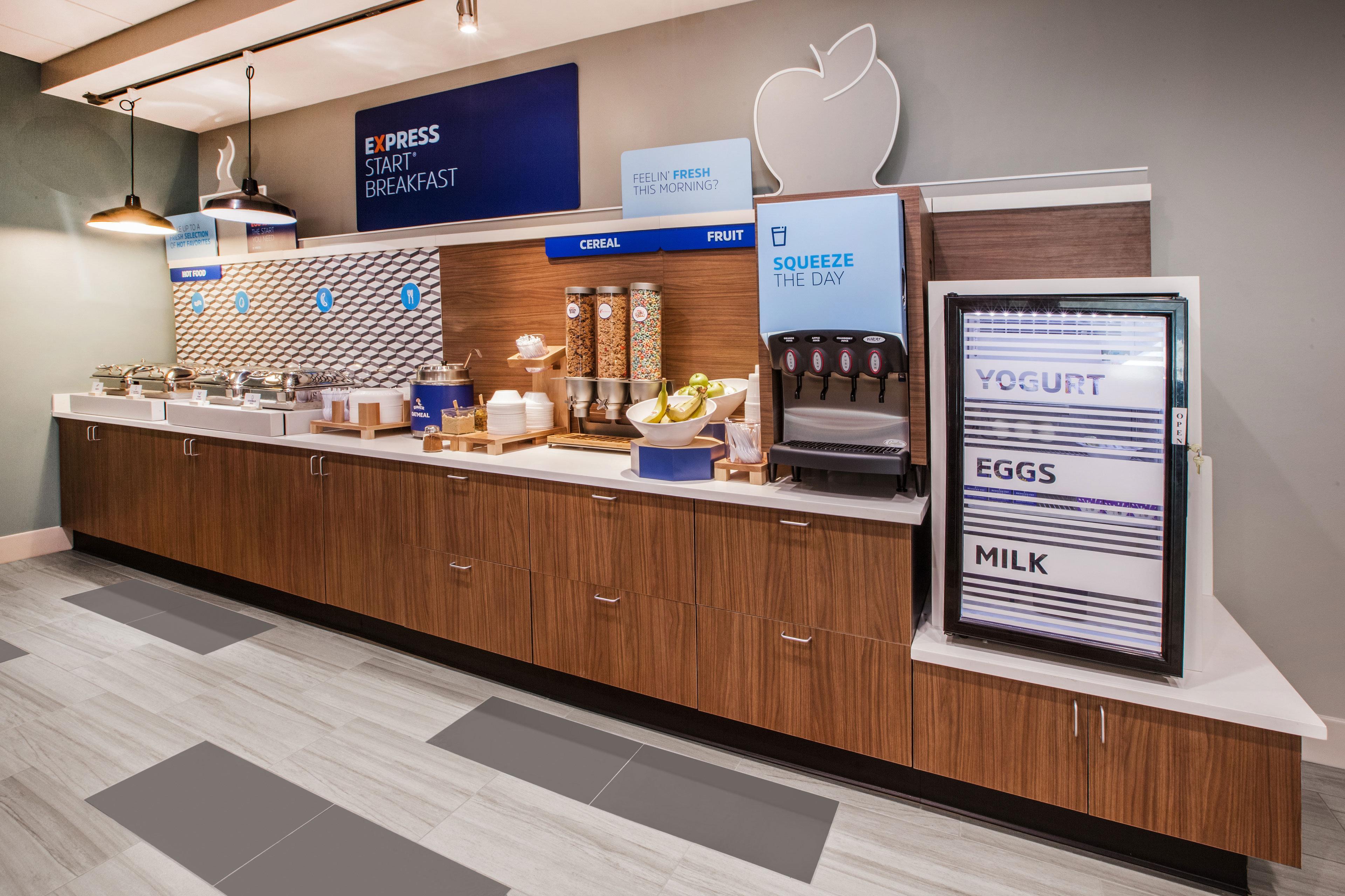 Holiday Inn Express Hotel & Suites Bishop By Ihg Extérieur photo